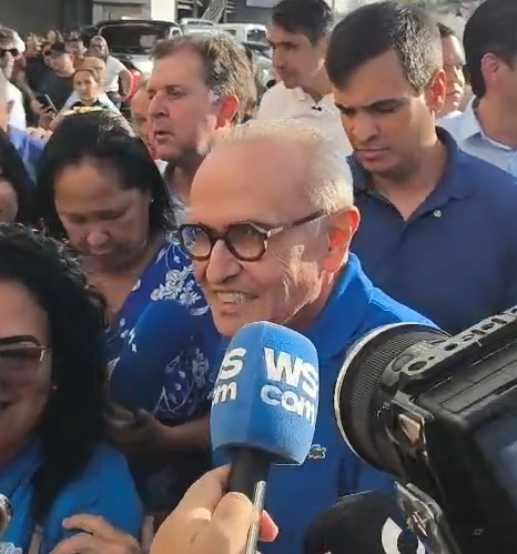 Cícero diz que coloca "vida e história" à disposição da Paraíba