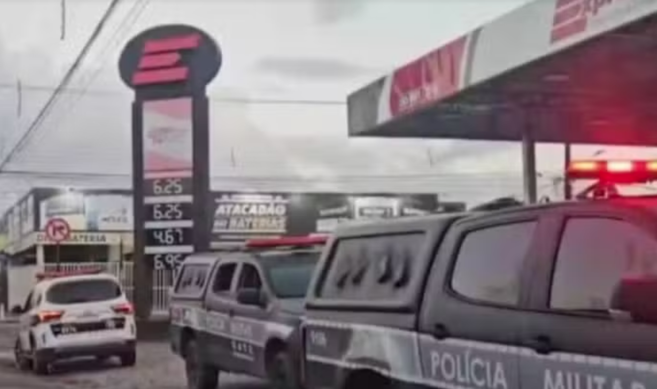 arrombamento de um posto de combustíveis