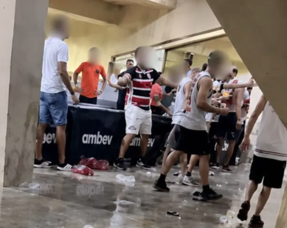 Bar do Almeidão denuncia furto de bebidas por parte da torcida do Santa Cruz durante embate contra o Botafogo-PB