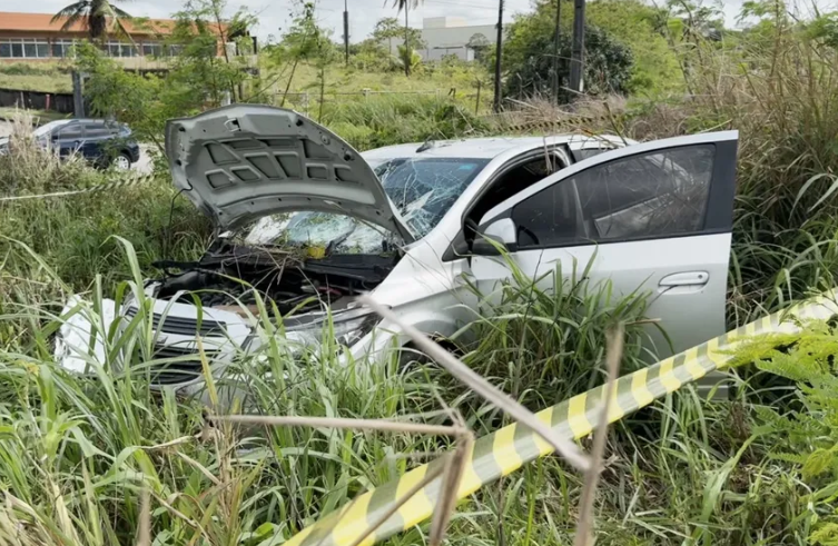 Casal de idosos morre após ser atropelado por carro na BR-101, no Conde