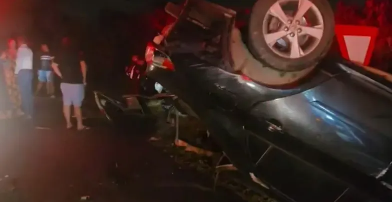 Acidente envolvendo dois veículos na BR-230 em Campina Grande