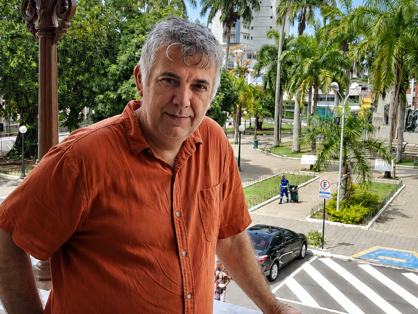 Jornalismo e redes sociais diante da cultura de “farmar aura” e da disputa por influência