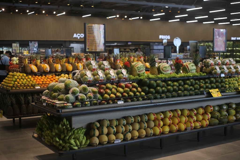 Com consumidor conservador, redes de supermercados da Paraíba enfrentam gigantes nacionais e já faturam R$ 3,3 bilhões