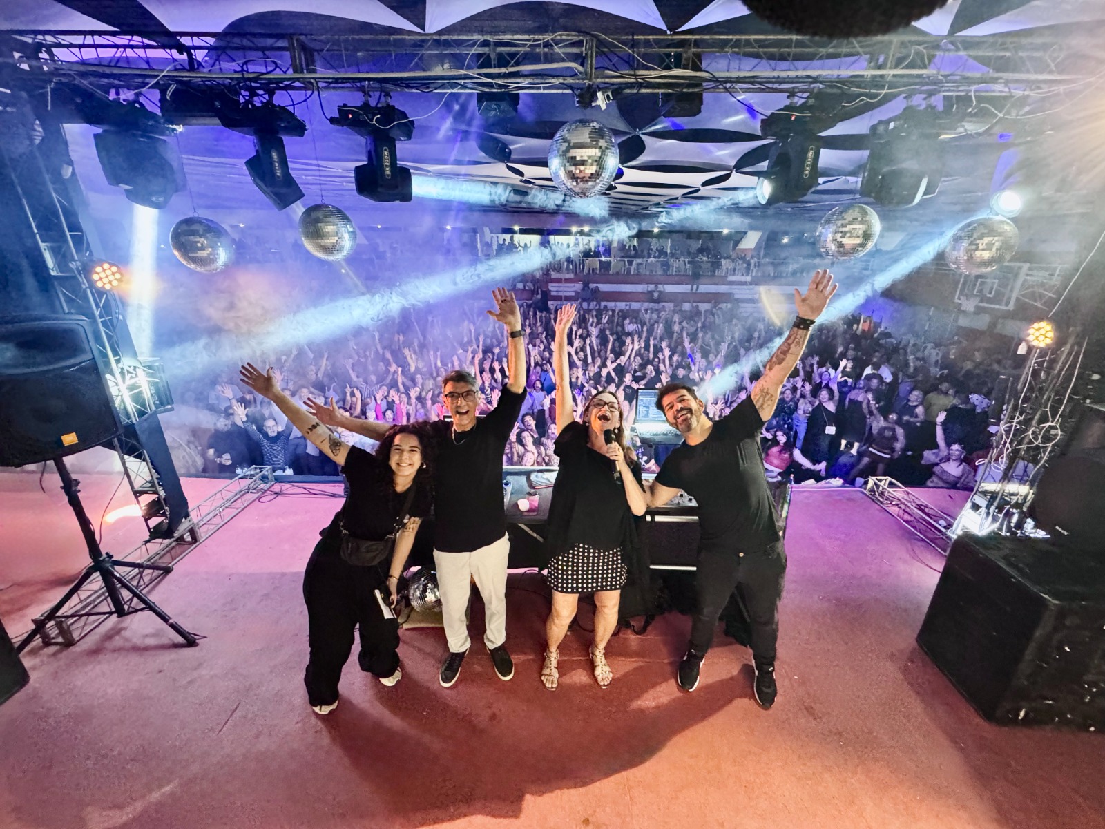 Ruth Avelino durante edição do Assustado no Clube Cabo Branco, em João Pessoa