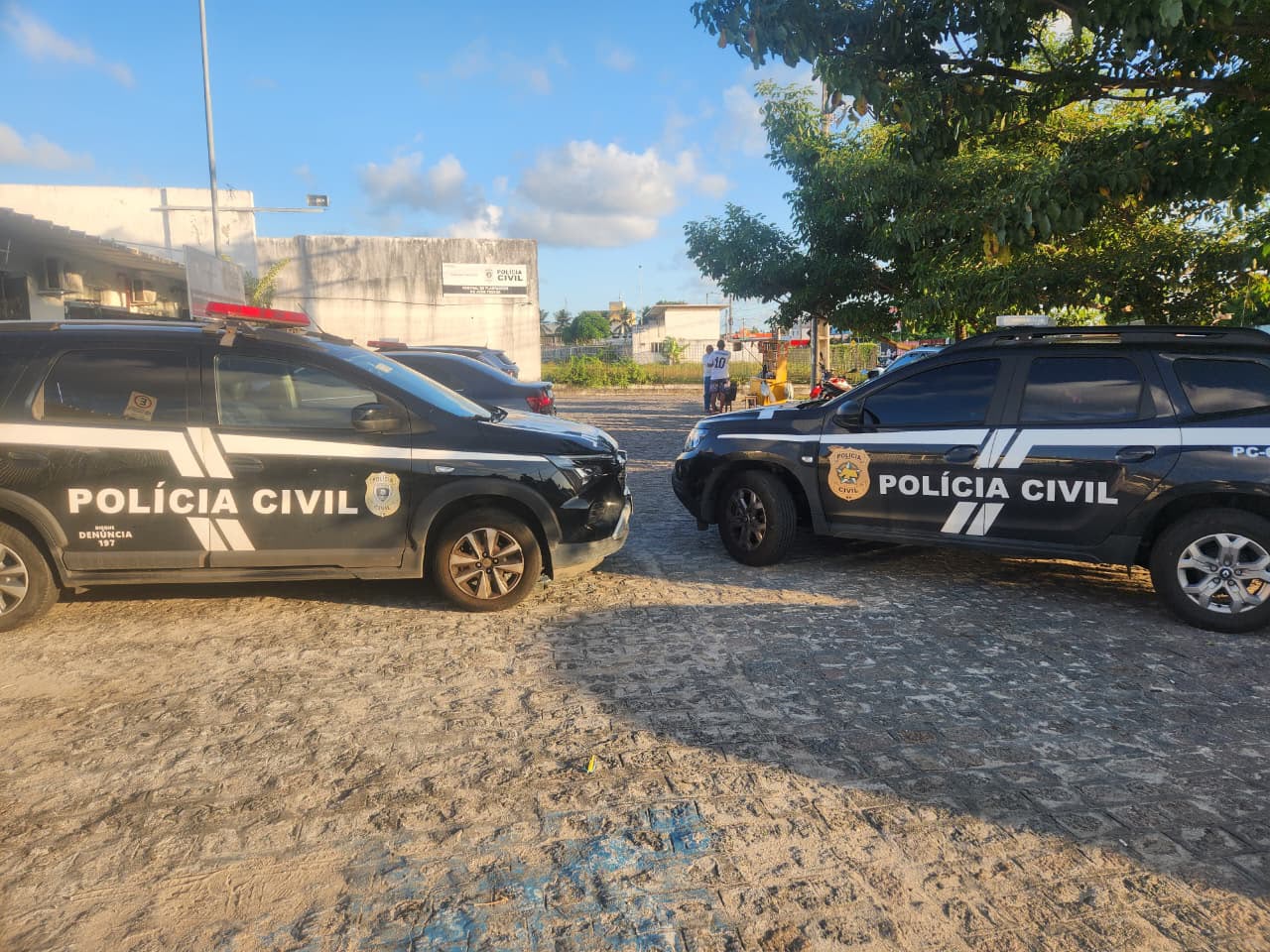 Polícia Civil prende três suspeitos de aplicar golpe contra idosa