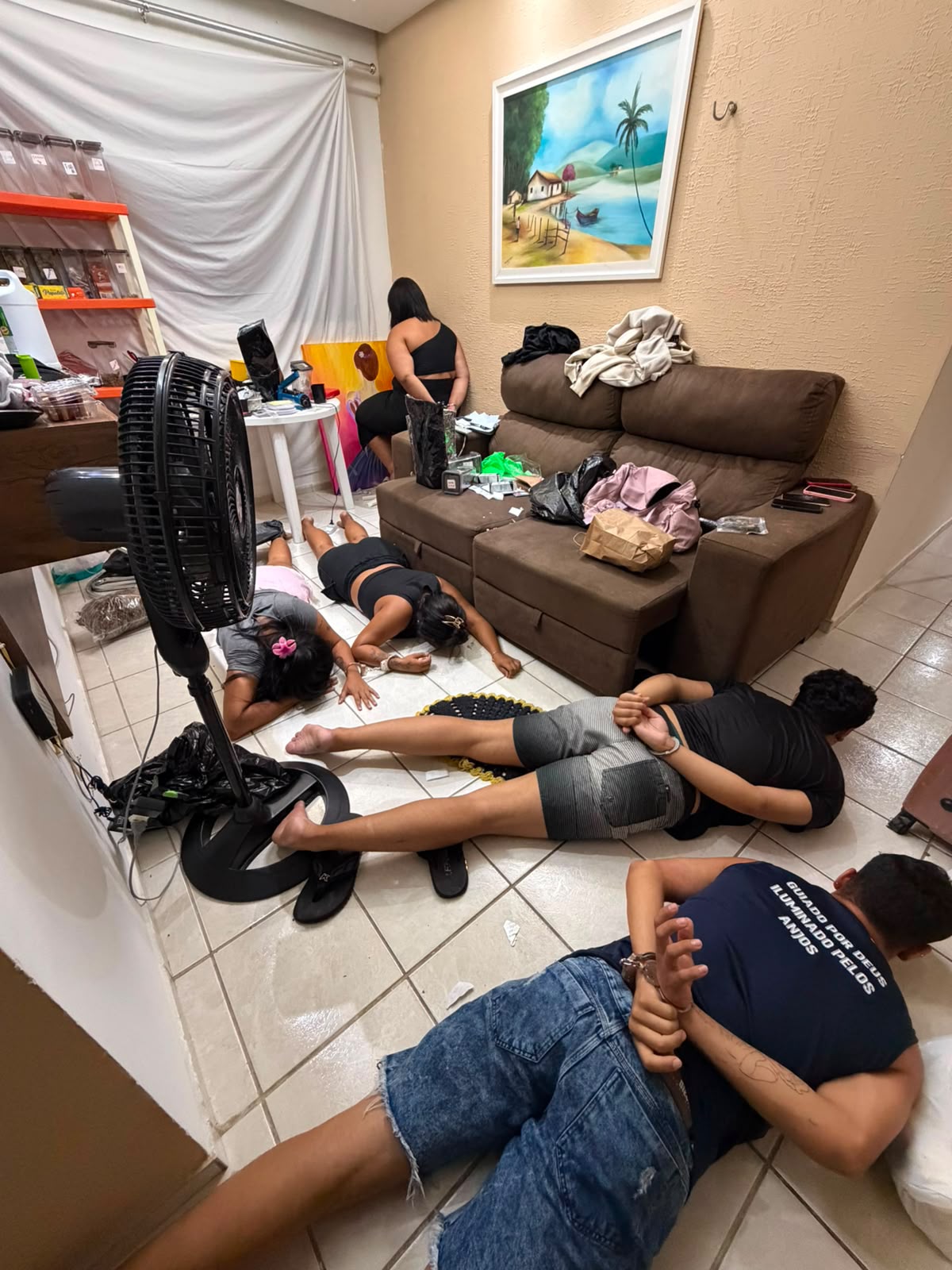 Polícia Civil apreende drogas durante operação no Bessa, em João Pessoa