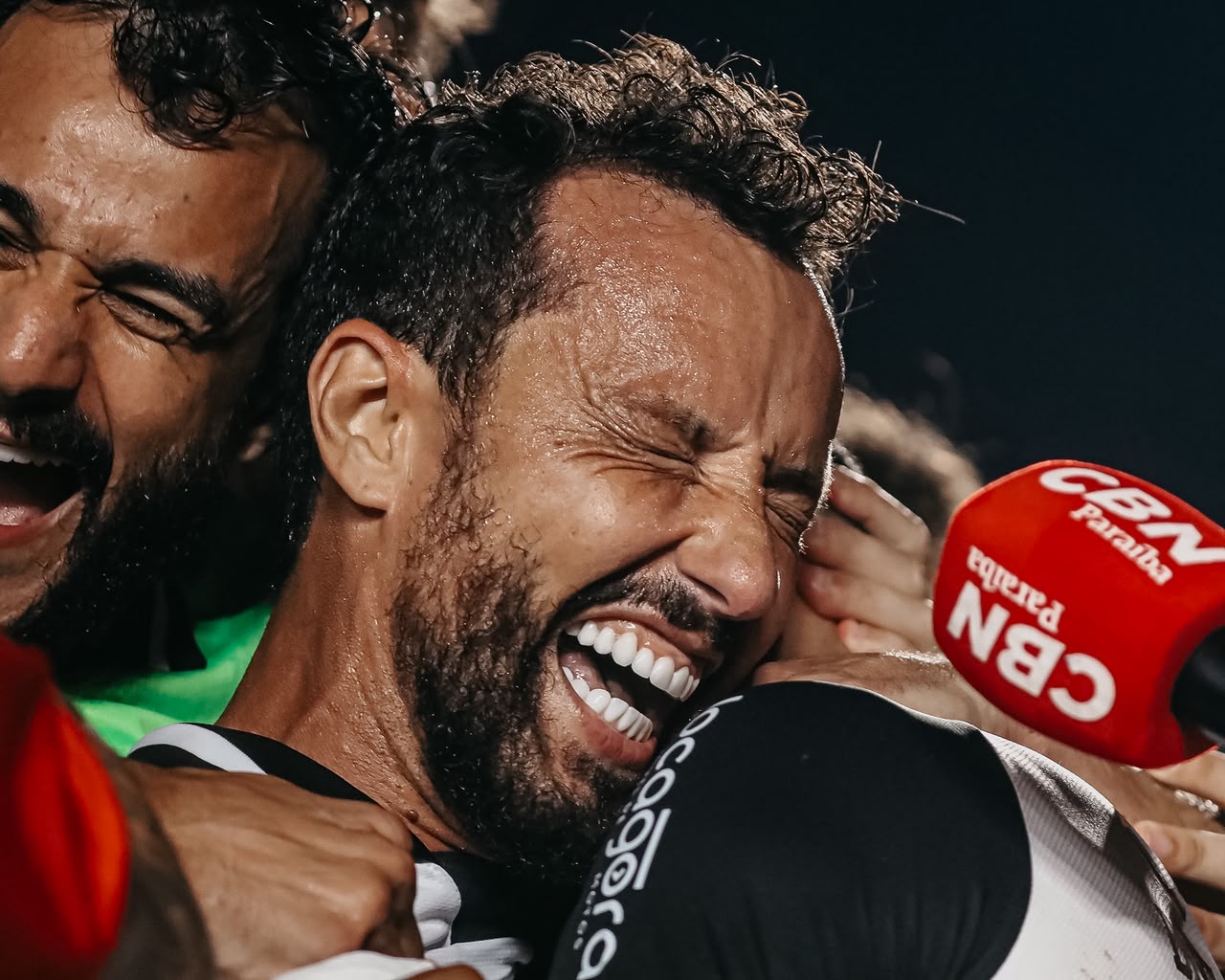Botafogo-PB vira sobre o Guarani no Almeidão e garante classificação na Série C