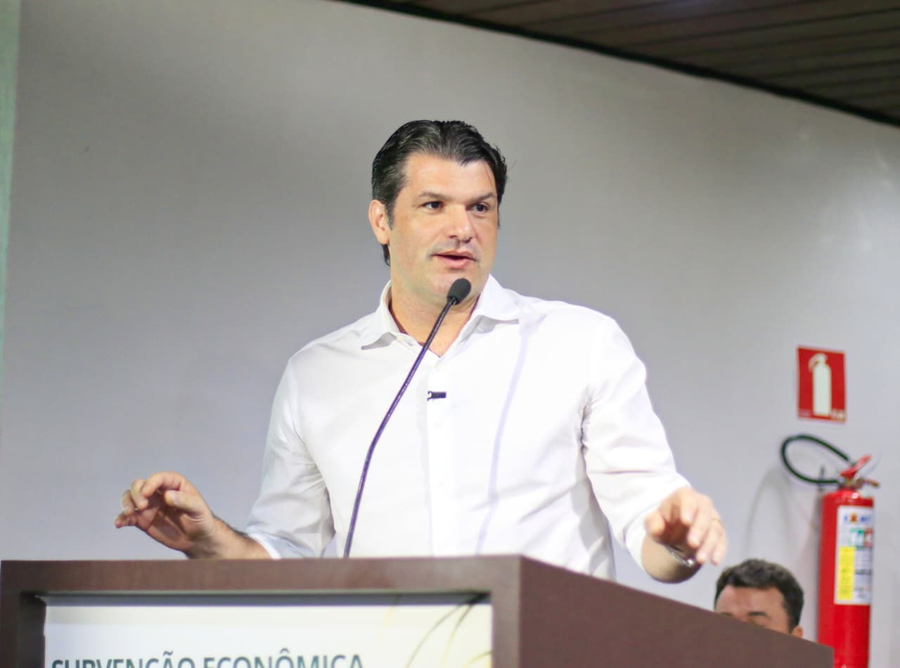 Leo Bezerra solicita ao ministro da Agricultura fortalecimento da agricultura familiar em João Pessoa durante evento da Asplan.