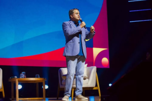 Efraim defende menos impostos