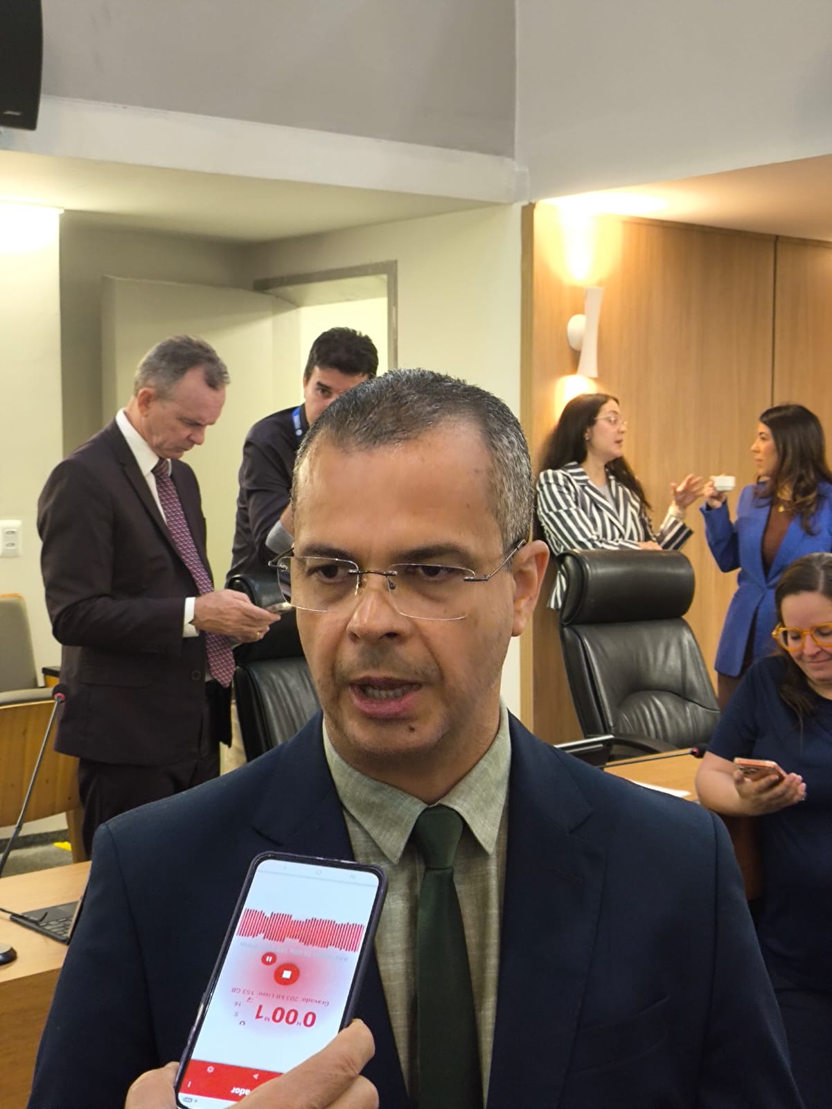 jutay Meneses revela mágoa de João Azevêdo e intenção de anular segunda opção de voto ao Senado.