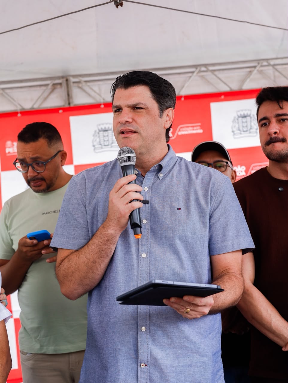 Leo Bezerra anuncia criação de 400 novas unidades habitacionais em JP