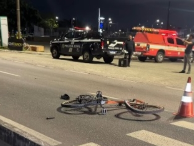 Local de acidente com ciclista próximo ao Estádio Almeidão, em João Pessoa