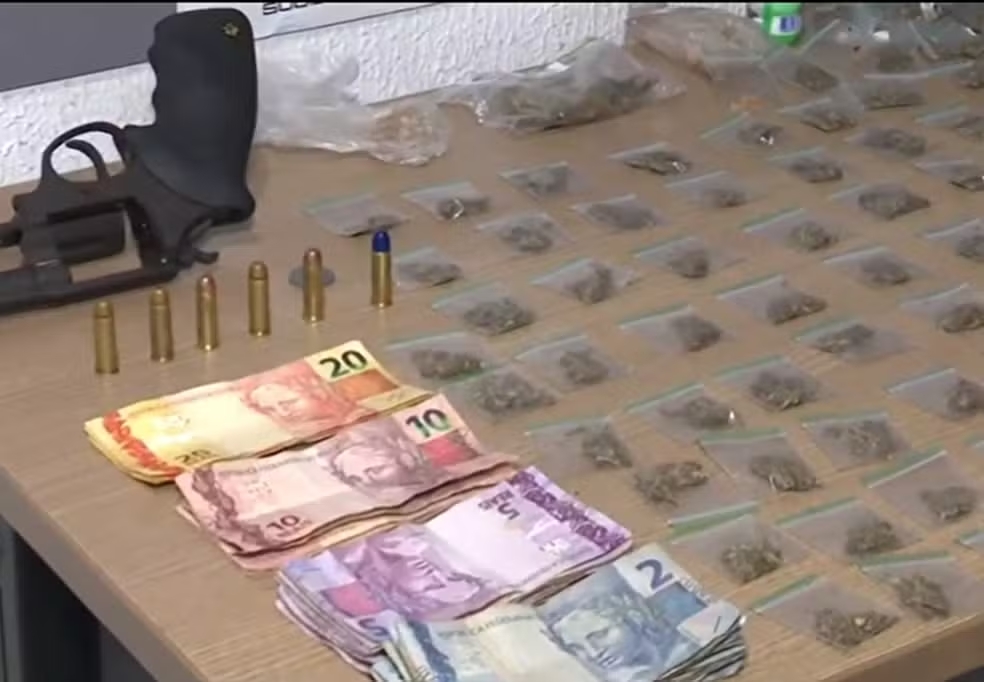 Polícia Militar prende suspeito de tráfico de drogas no Bessa, em João Pessoa