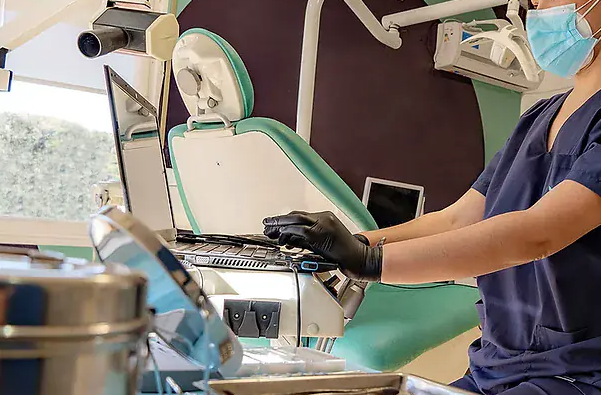 Clínicas odontológicas são interditadas