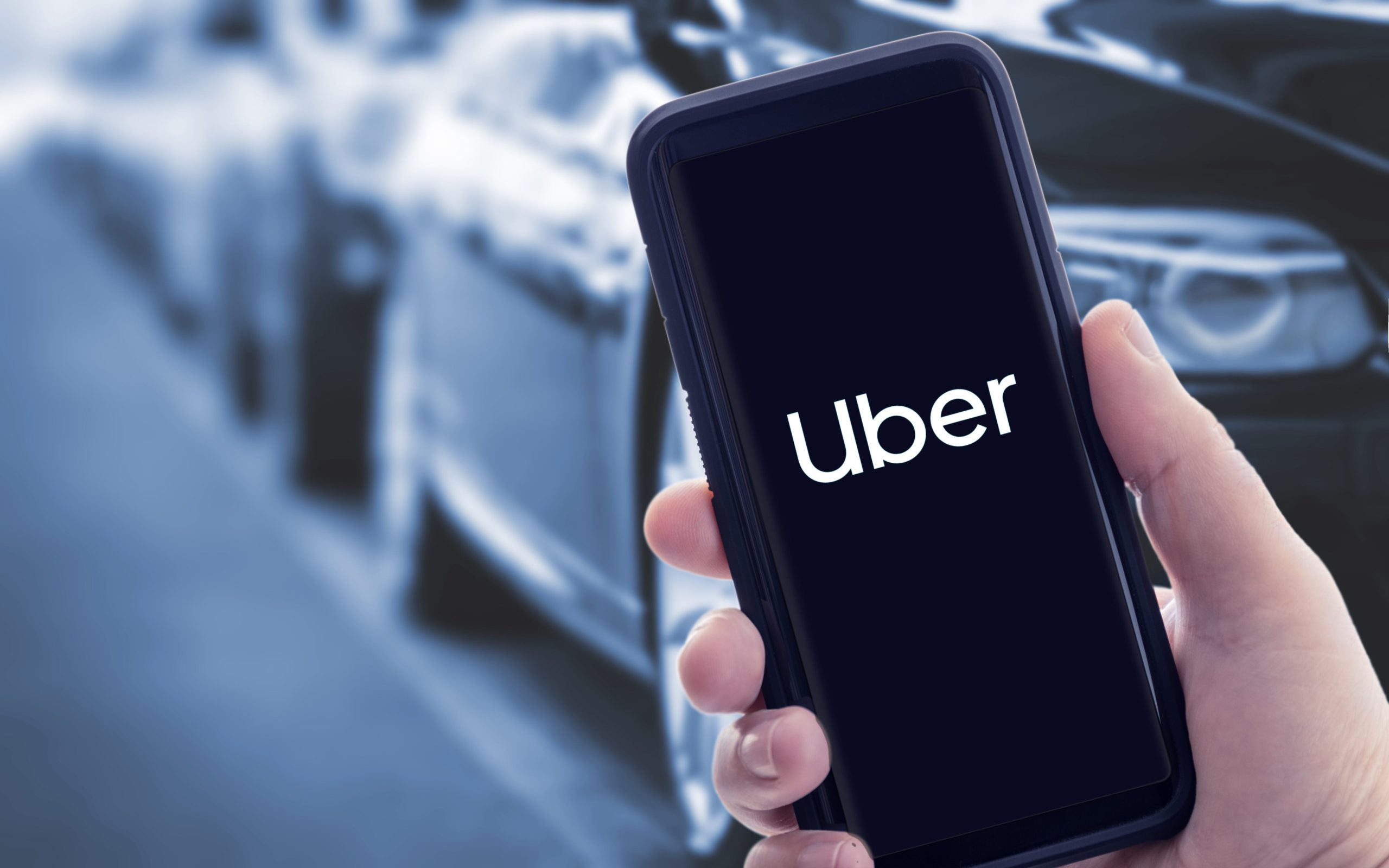 Uber anuncia corte de 3,3 mil funcionários para reduzir custos e enfrentar a concorrência. Confira os detalhes