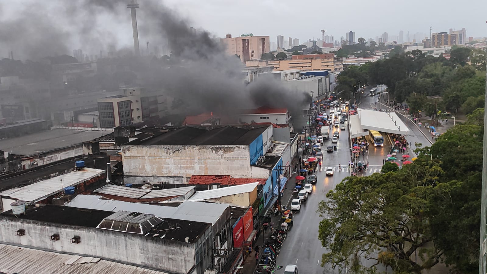 Prefeitura de João Pessoa abre crédito emergencial do 'Eu Posso' para atingidos por incêndio na Lagoa. Saiba como