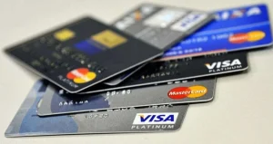 Black Friday deve mobilizar 23,5 milhões de brasileiros, com 86,4% focados em compras online. Veja dados