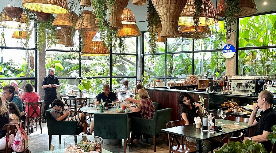 Paraíba lidera ranking nacional com alta de 18,8% no faturamento de bares e restaurantes