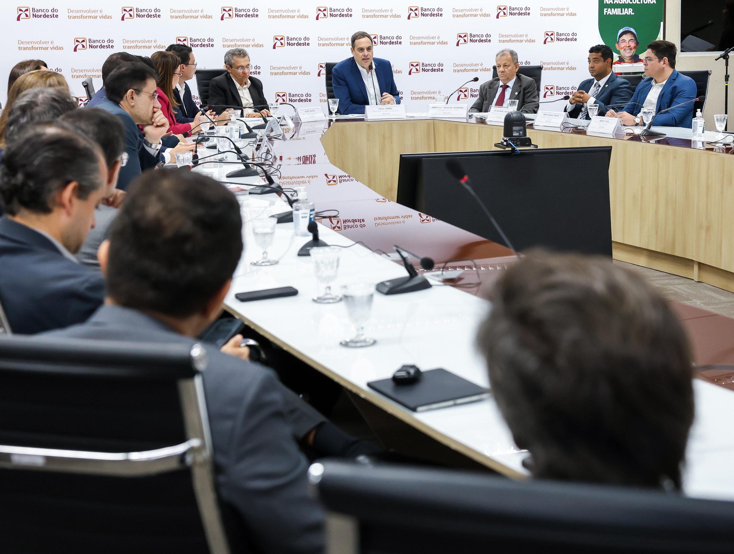 Banco do Nordeste disponibilizará R$ 60,9 bilhões do FNE para projetos produtivos em 2027.