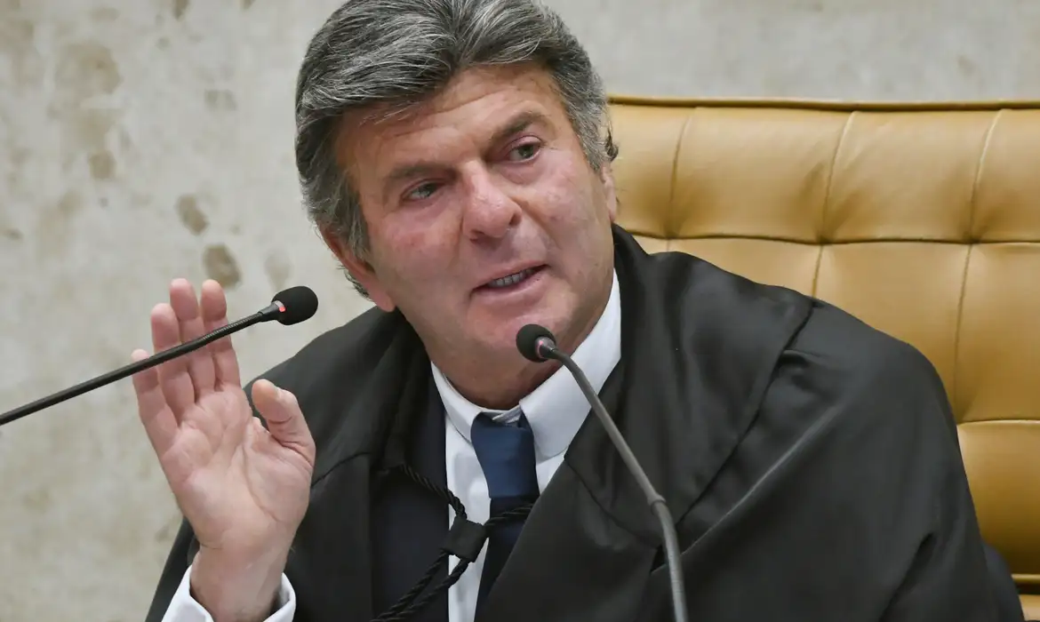 Fux dá 72h para AGU explicar MP que proíbe casas de apostas online no Brasil