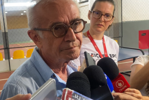 Cícero Lucena vota