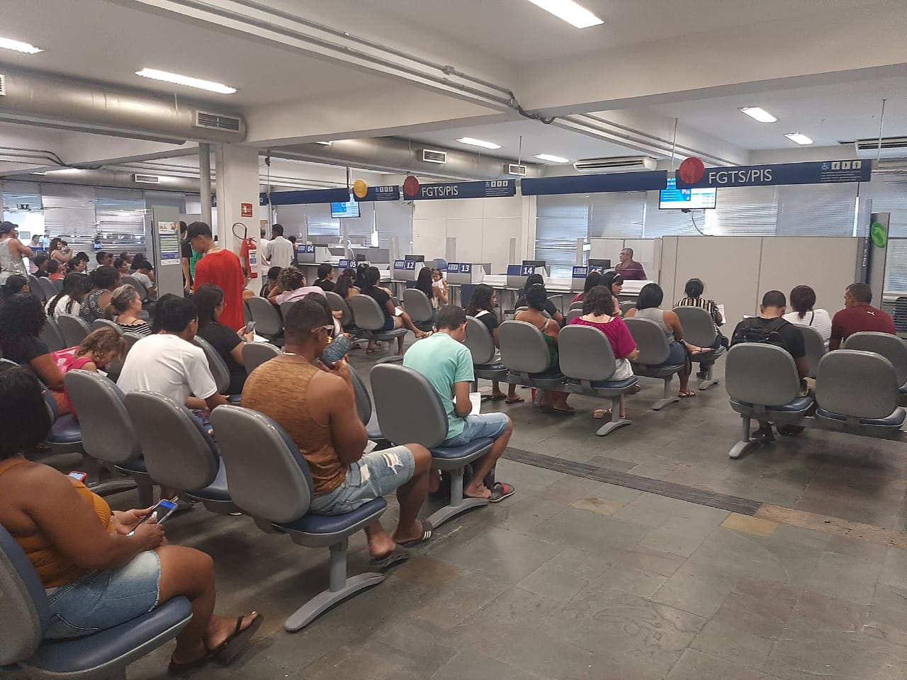 empo de espera em bancos: fiscalização do Procon-JP autua cinco agências na Capital