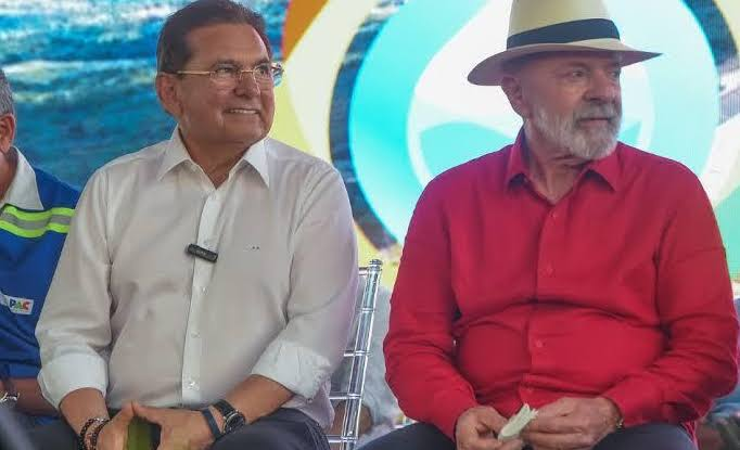 Adriano Galdino com Lula