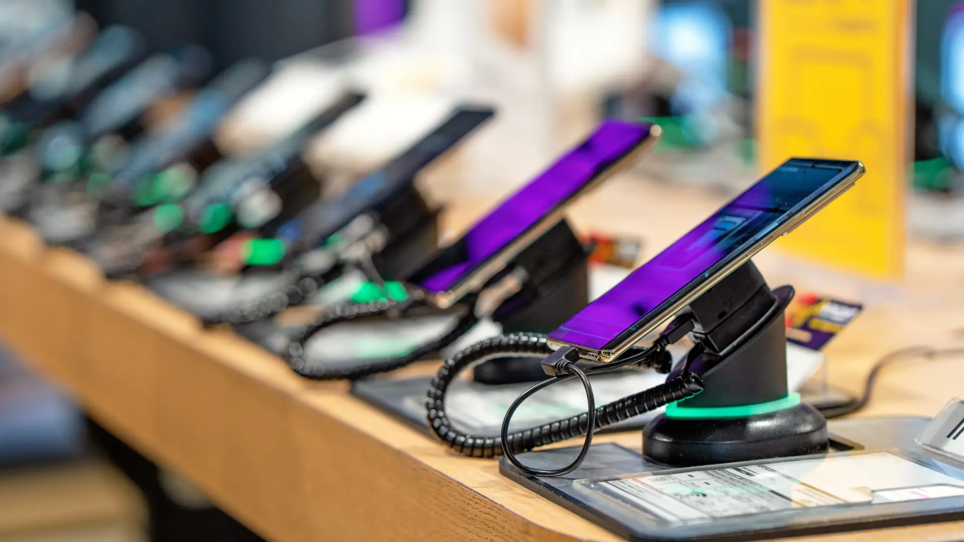 Setor de telecomunicações deve movimenta R$ 3,44 bilhões na Paraíba em 2026; celulares e acessório lideram consumo